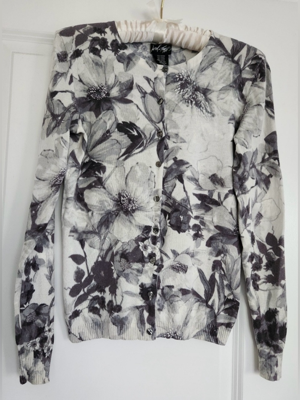 Lord & Taylor/Floral Button-Up Cardigan Sz XS